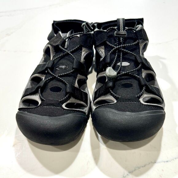 Keen Black Newport H2O Sandals. Black. Men’s 10.5. main image 6